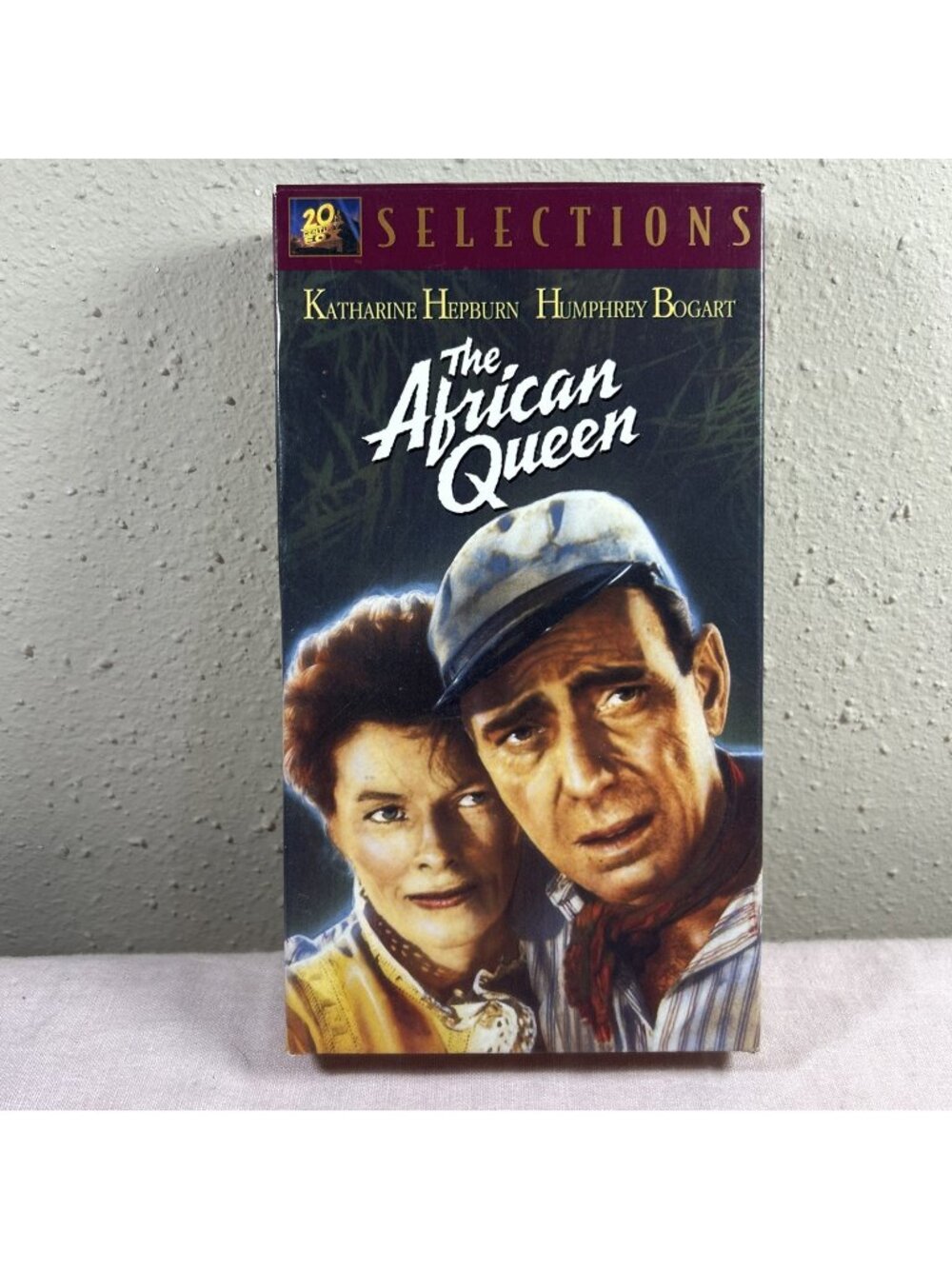 THE AFRICAN QUEEN VHS 1992 KATHARINE HEPBURN HUMPHREY BOGART CLASSIC VINTAGE